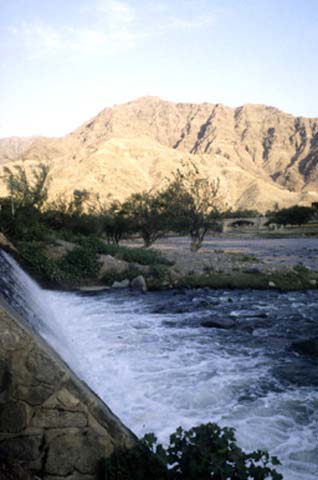 610_weir.on.river.kunar
